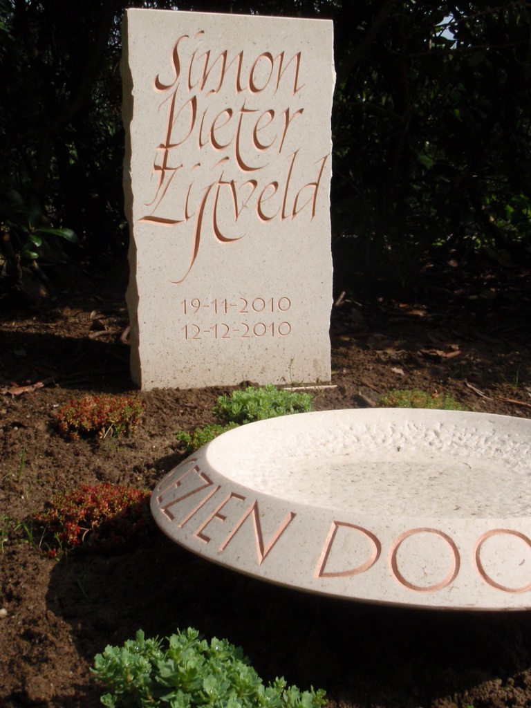 Bijzondere grafmonumenten